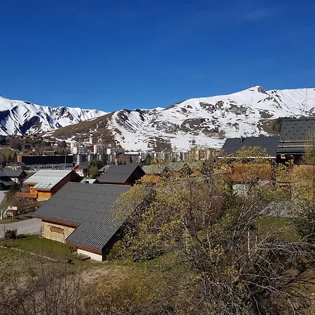 Les Balcons Des Aiguilles Apartment *